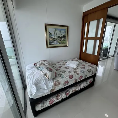 Apartamento En Con Vista Al Mar