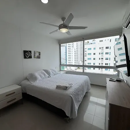 En Con Vista Al Mar Apartamento